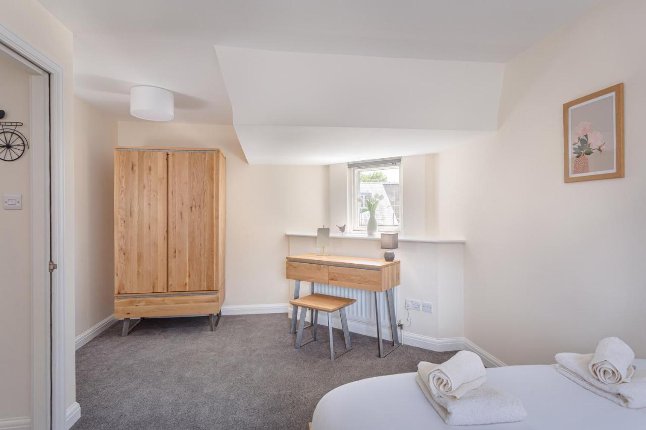 2 Bedroom City Centre Townhouse - With Parking 剑桥 外观 照片